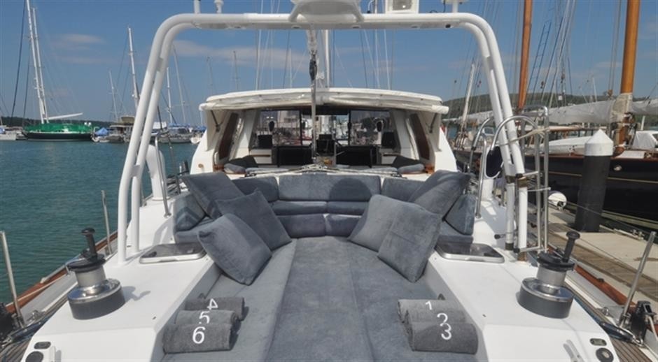 [26m-Yacht-DEMOISELLES]-1506-15.jpg