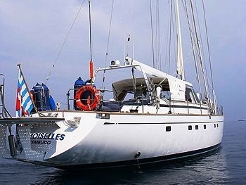 [26m-Yacht-DEMOISELLES]-1506-160.jpg