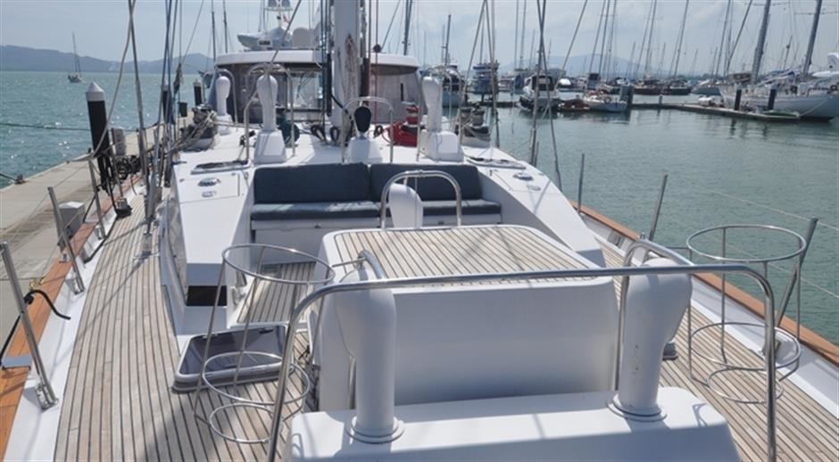 [26m-Yacht-DEMOISELLES]-1506-47.jpg