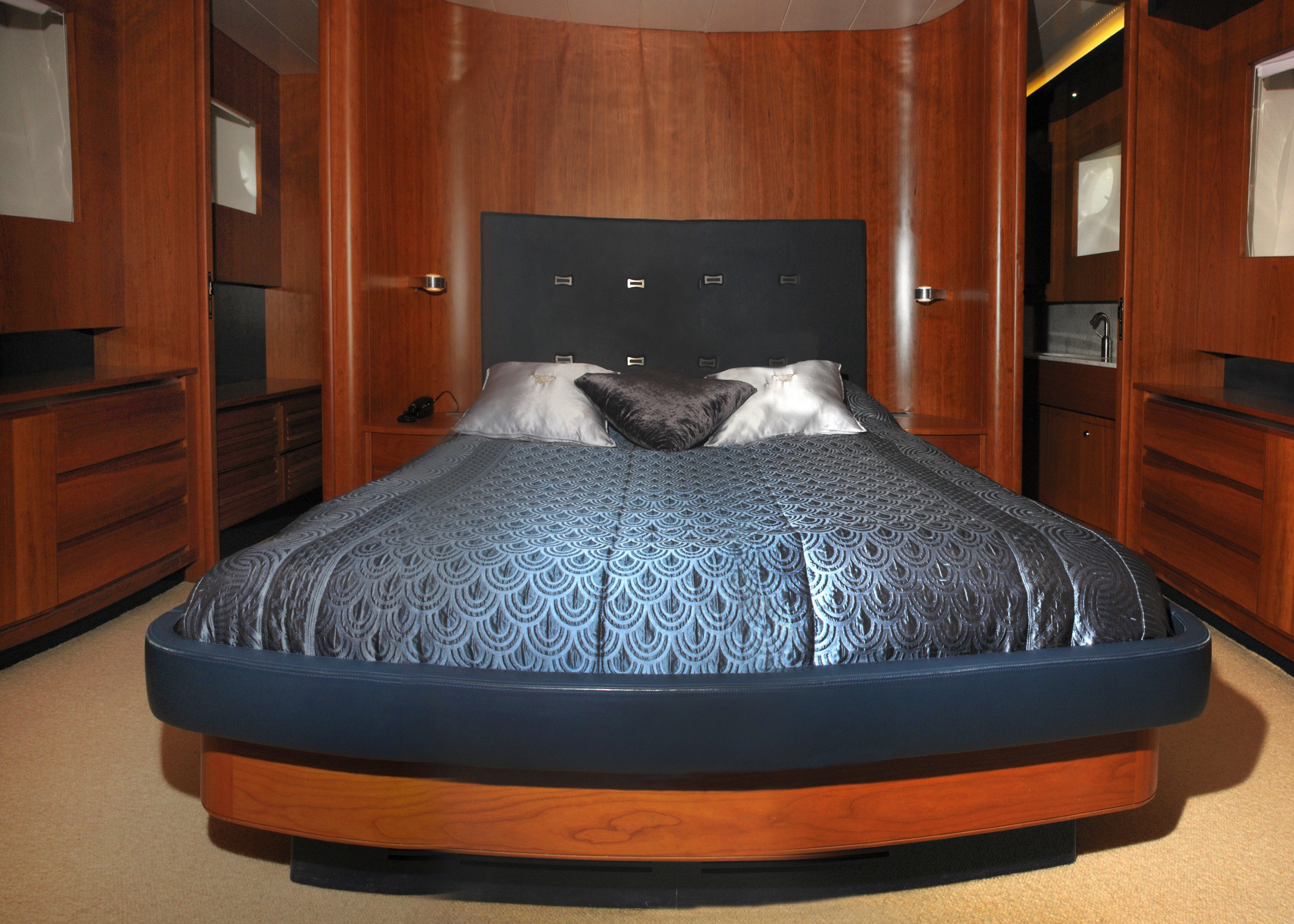 [27m-Yacht-DREAM-ON]-10222-79.jpg