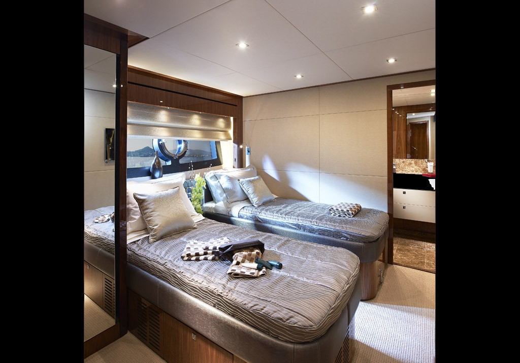 [28m-Yacht-AQUA-LIBRA]-10090-180.jpg