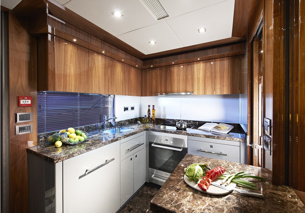 [28m-Yacht-AQUA-LIBRA]-10090-32.jpg