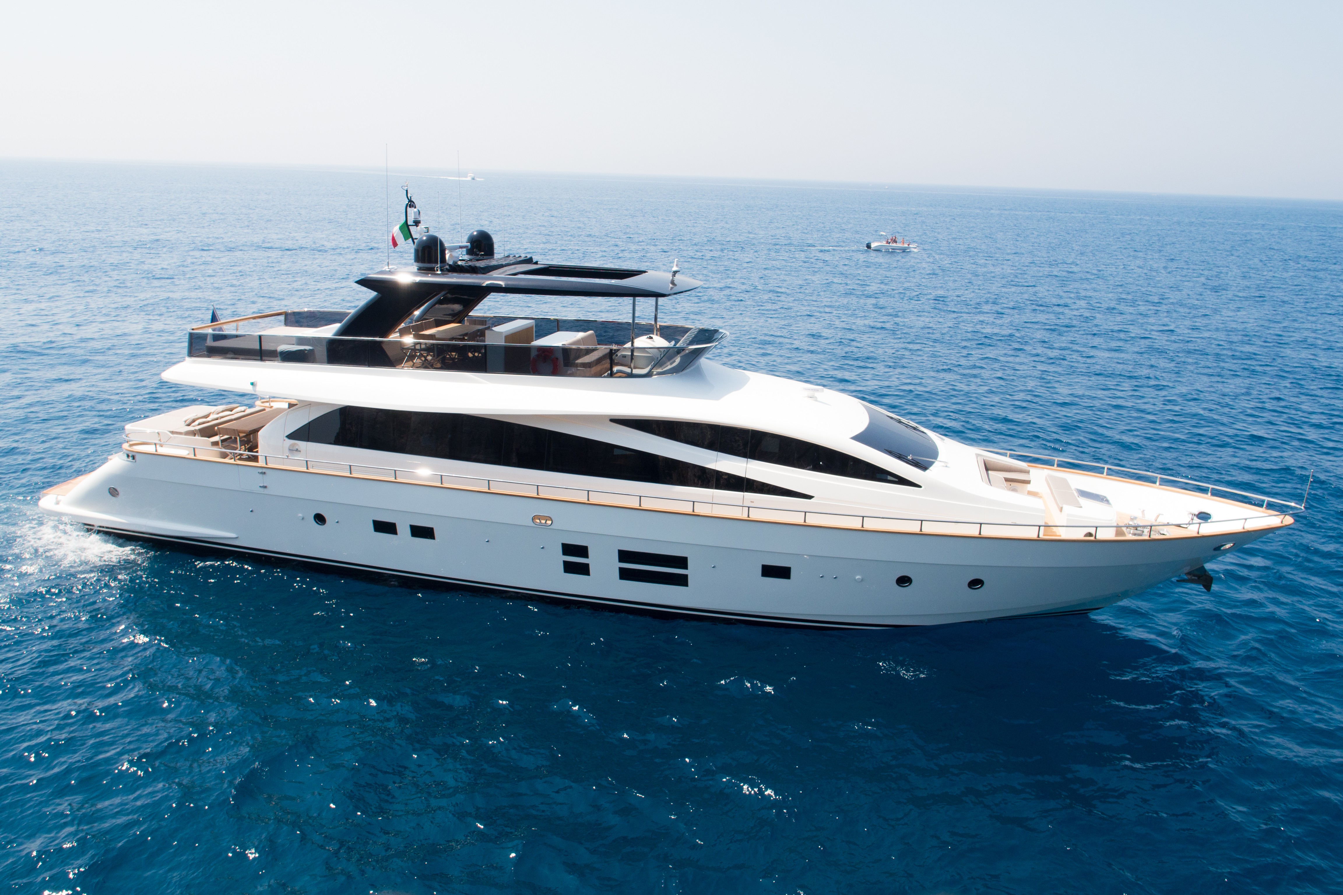 [28m-Yacht-BACCARAT]-10001-6.jpg