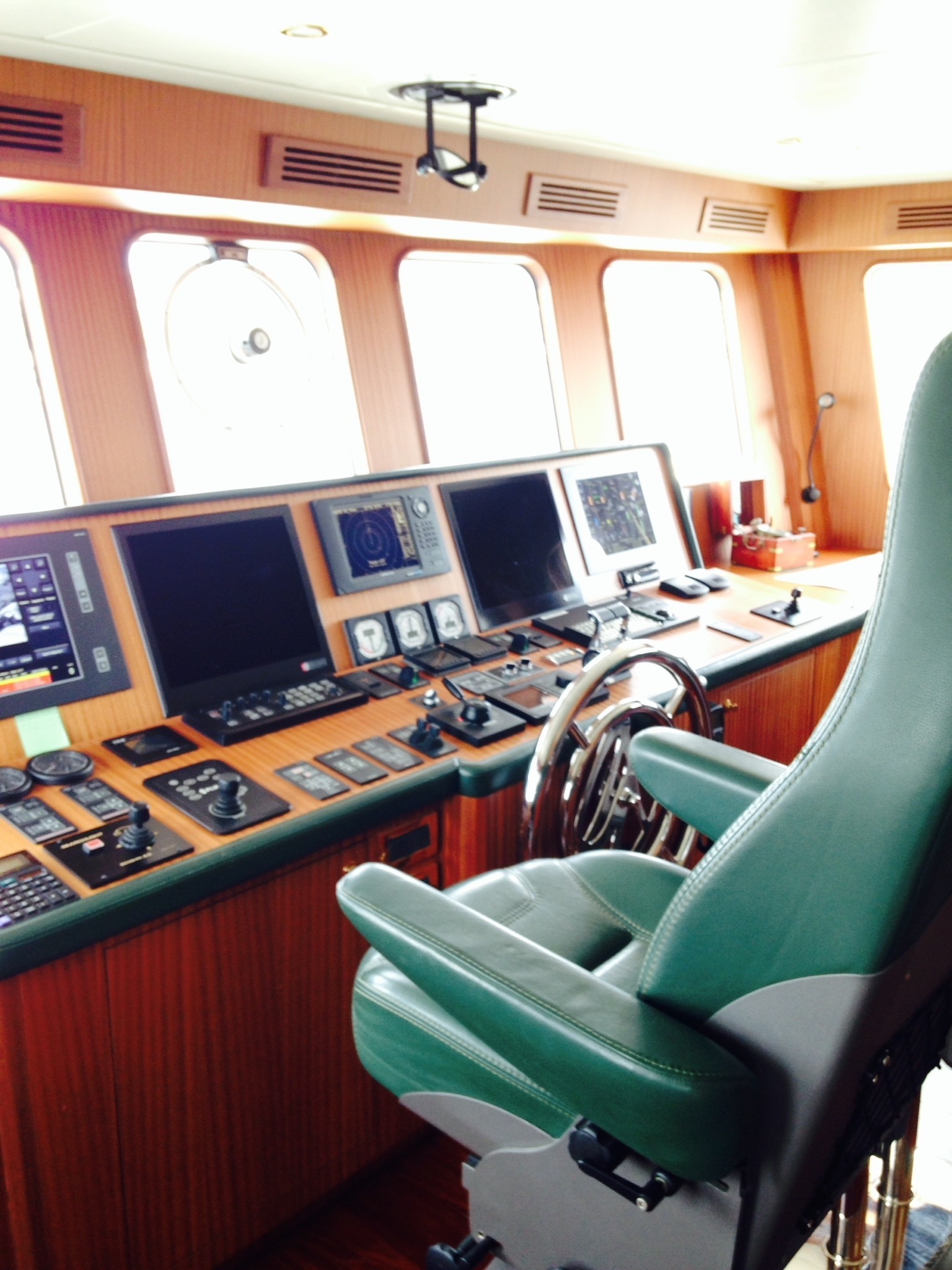[28m-Yacht-BALTIC-SEA]-10304-110.jpg