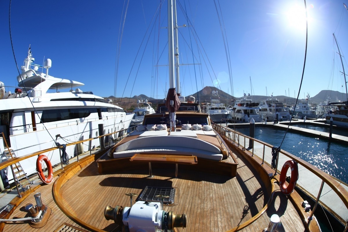 [28m-Yacht-BESAME-MUCHO]-10146-121.jpg