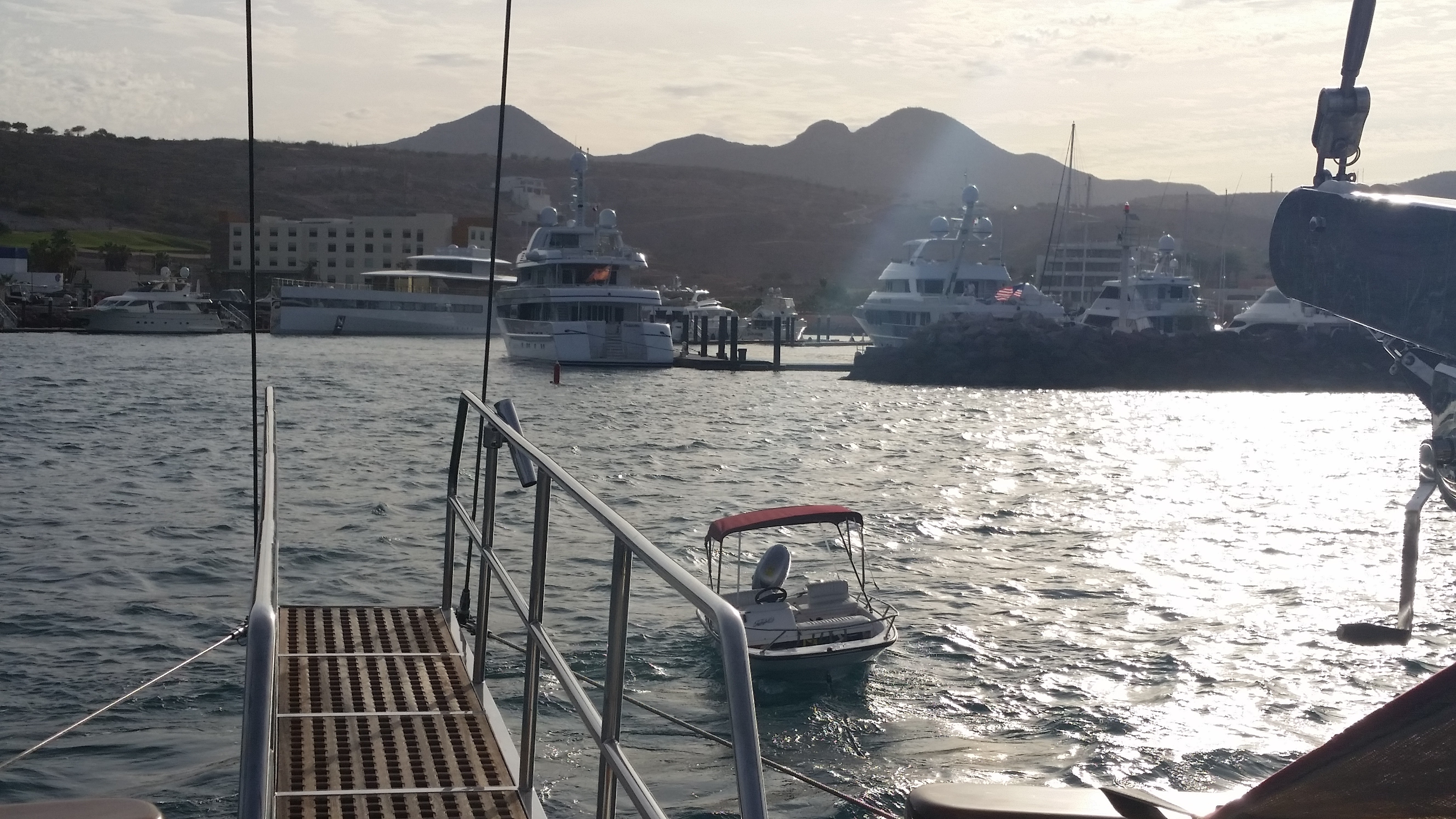 [28m-Yacht-BESAME-MUCHO]-10146-176.jpg
