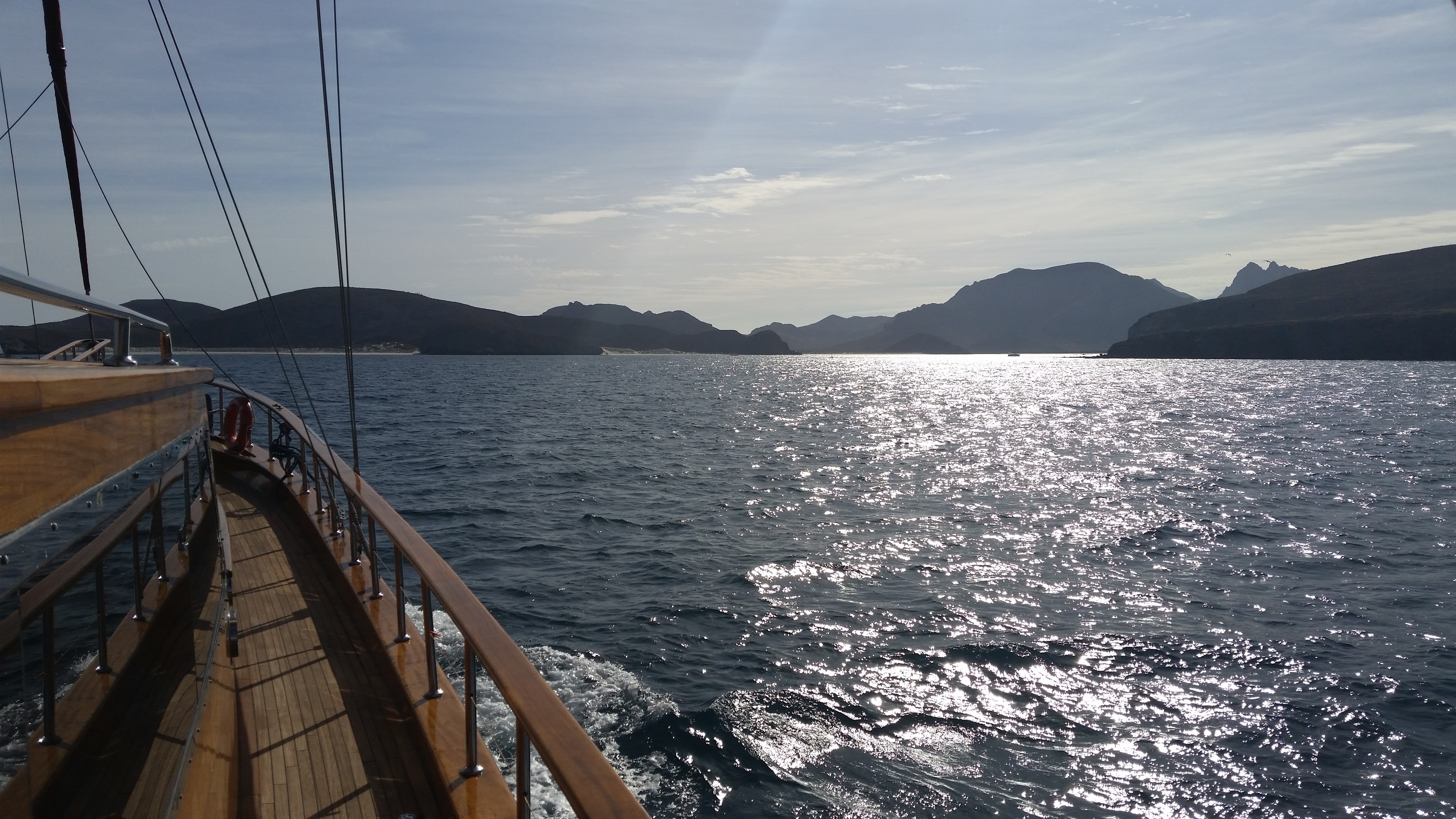 [28m-Yacht-BESAME-MUCHO]-10146-24.jpg