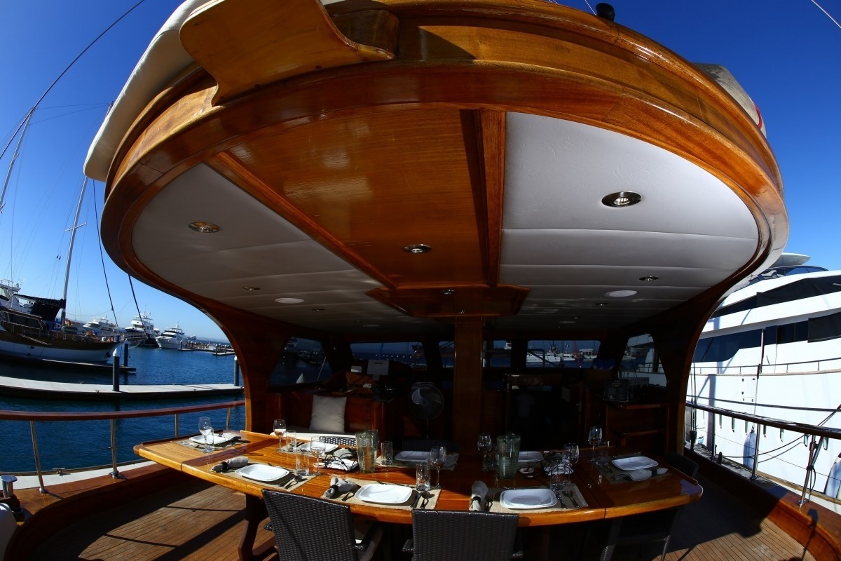 [28m-Yacht-BESAME-MUCHO]-10146-46.jpg