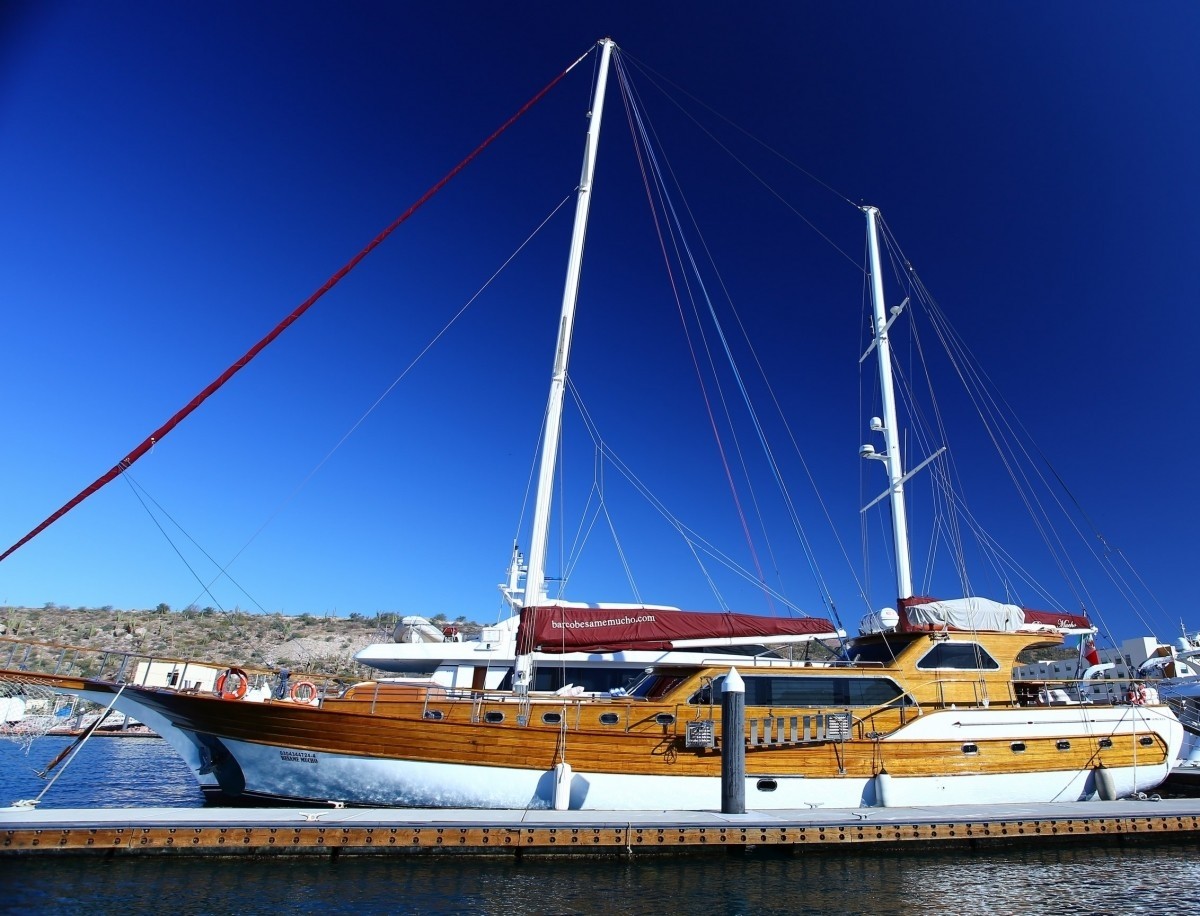 [28m-Yacht-BESAME-MUCHO]-10146-97.jpg