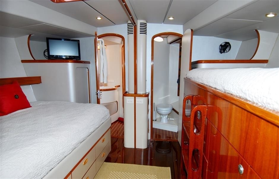 [28m-Yacht-FALCON]-1240-44.jpg