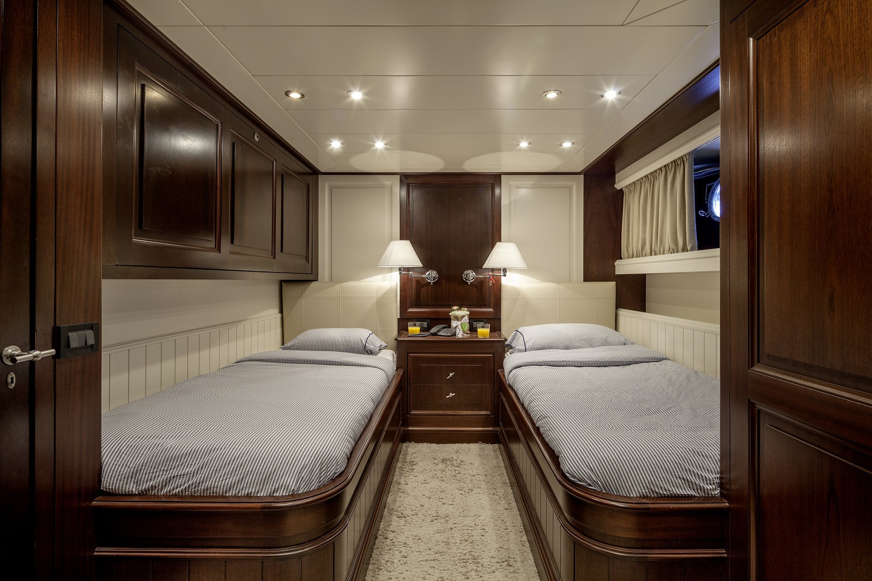 [28m-Yacht-HARMONYA]-10324-25.jpg
