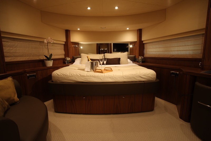 [28m-Yacht-HONEY-BEAR]-1549-149.jpg