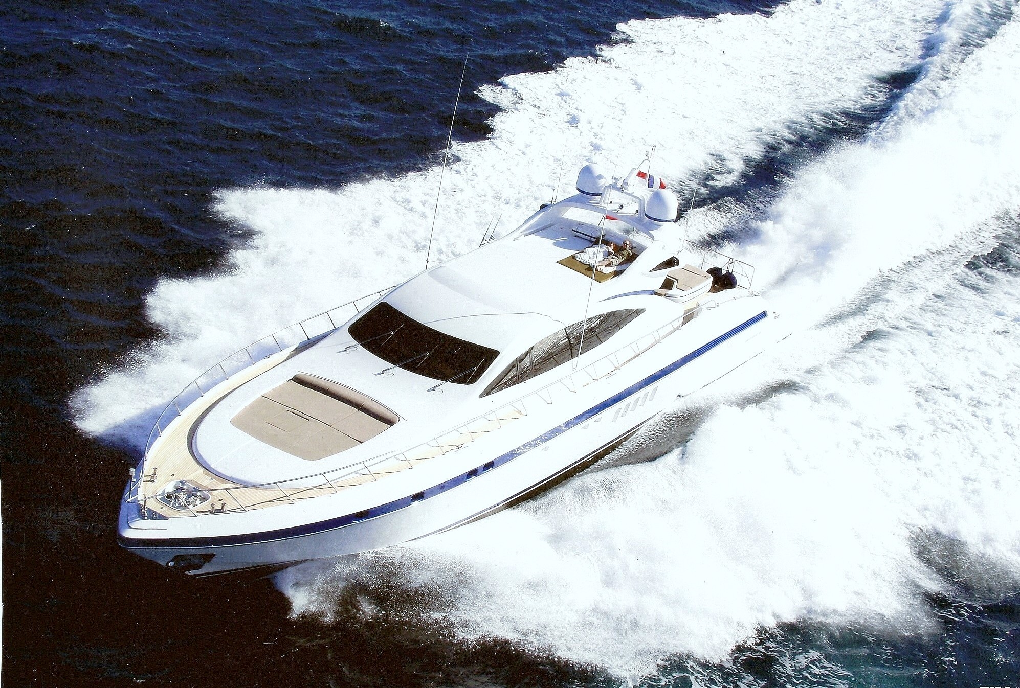 [28m-Yacht-MAC-1]-1504-15.jpg