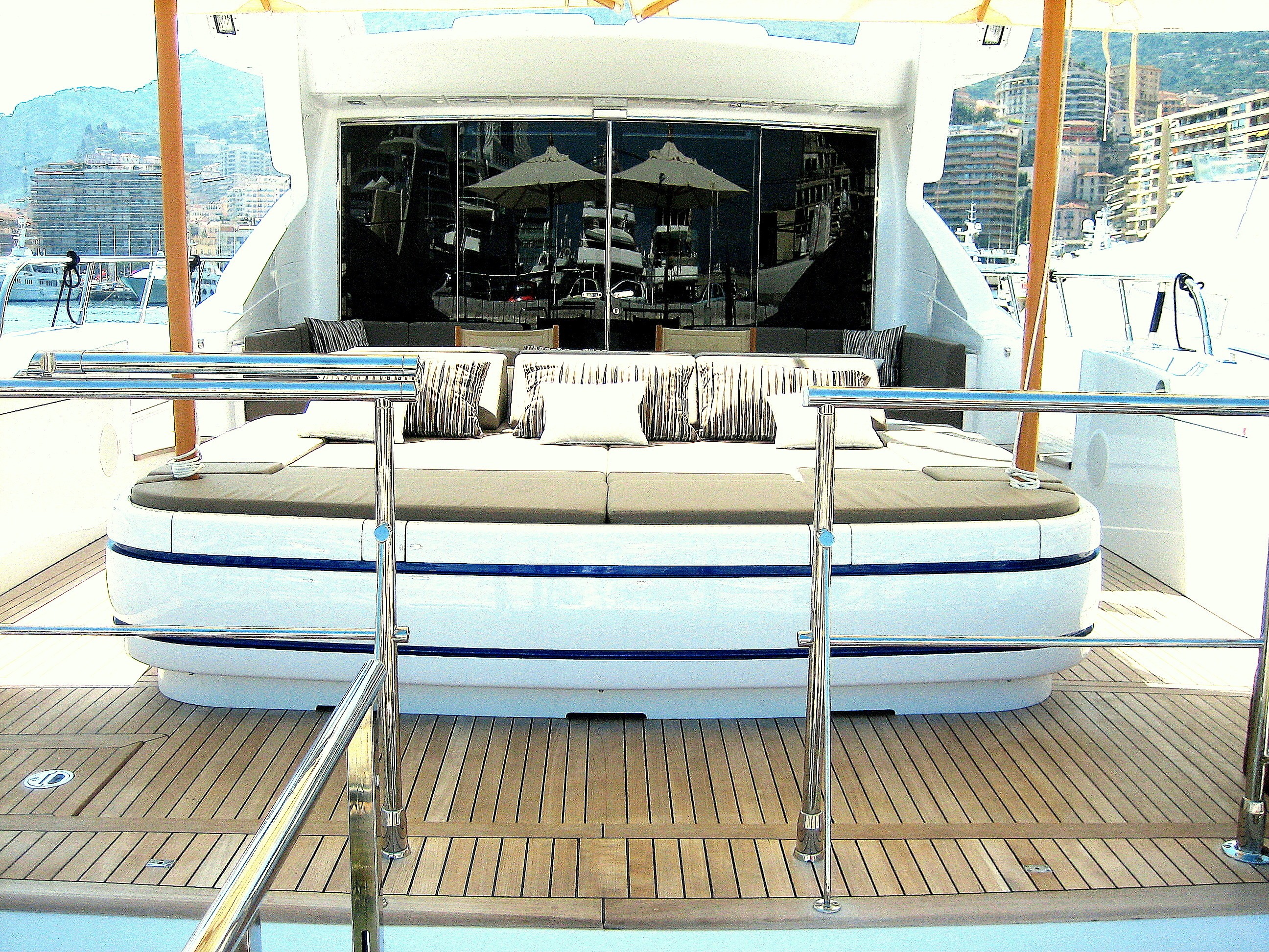 [28m-Yacht-MAC-1]-1504-150.jpg