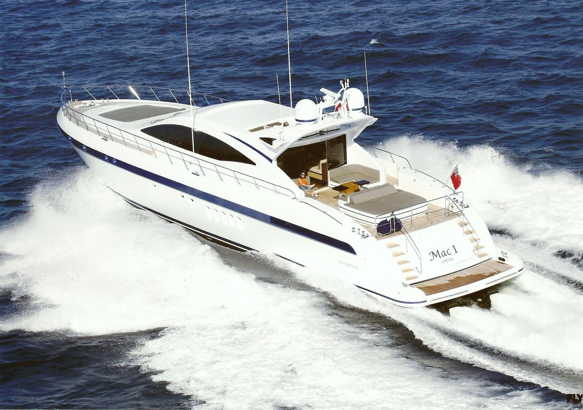 [28m-Yacht-MAC-1]-1504-162.jpg