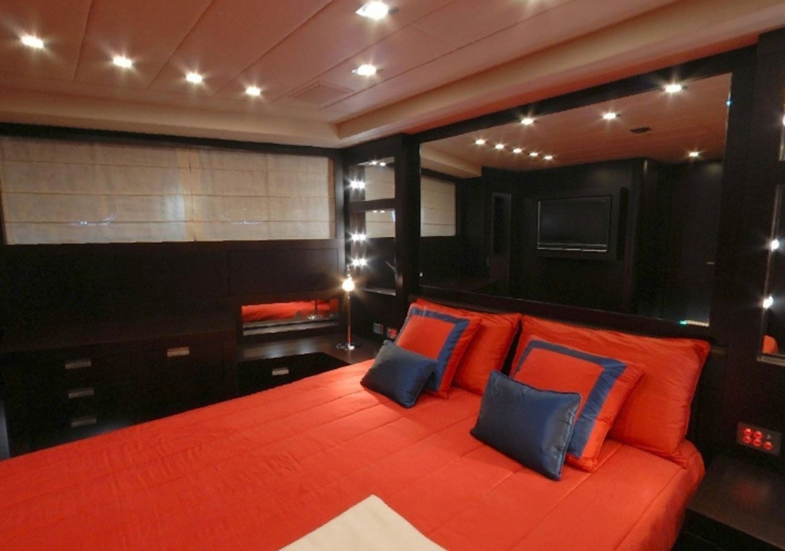 [28m-Yacht-SOLELUNA]-1583-113.jpg