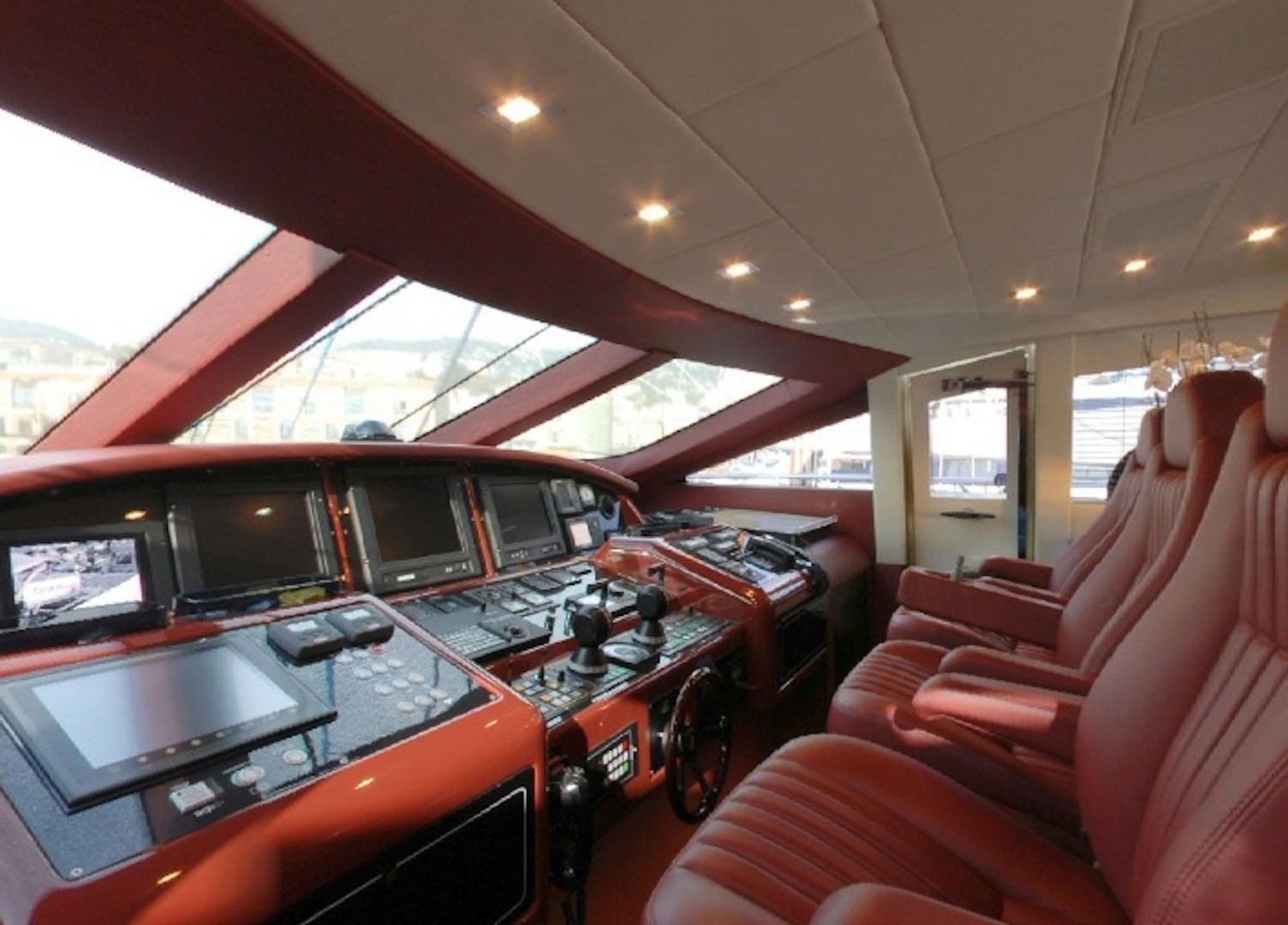 [28m-Yacht-SOLELUNA]-1583-124.jpg