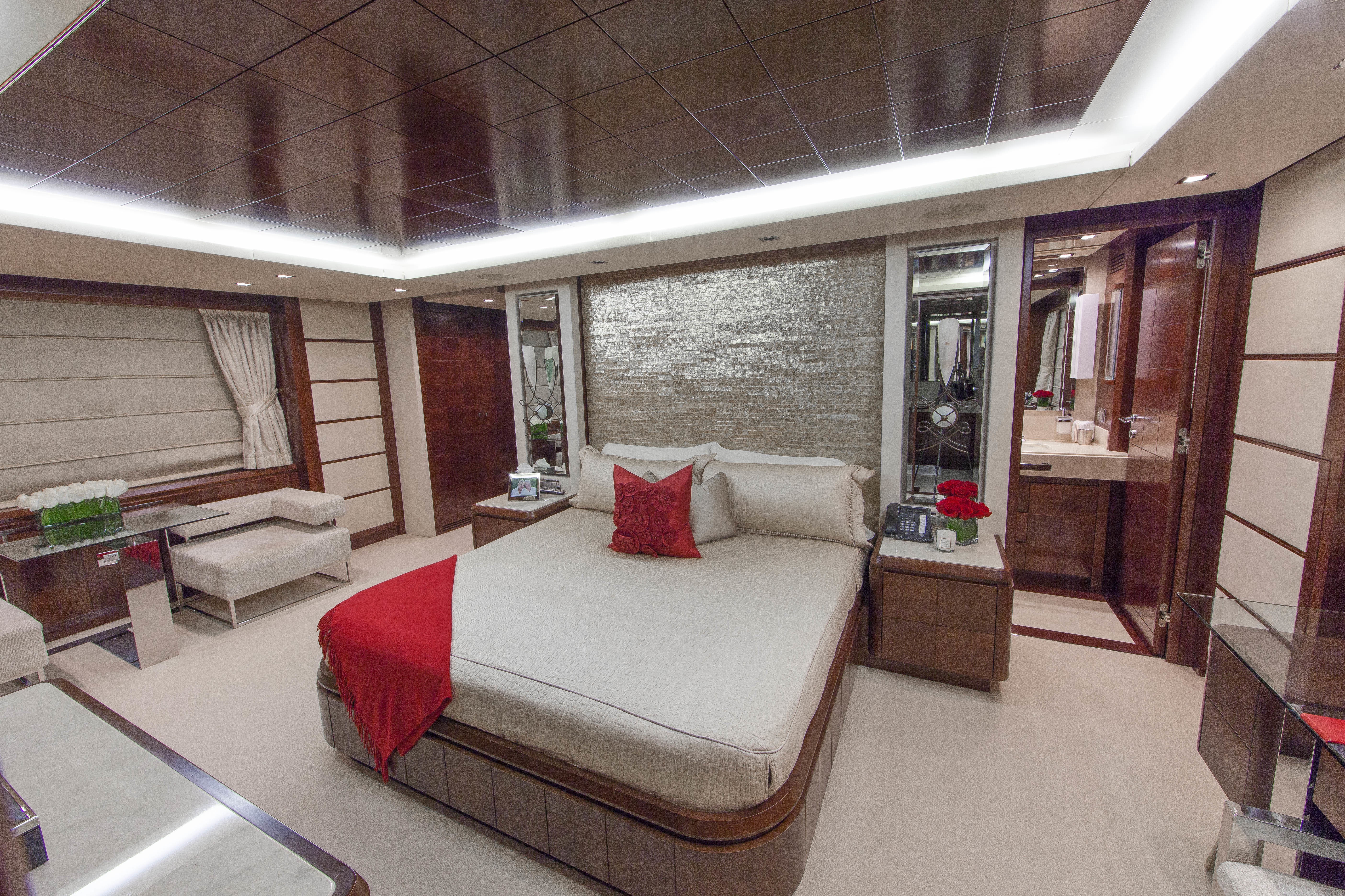 [28m-Yacht-SORRIDENTE]-10086-111.jpg