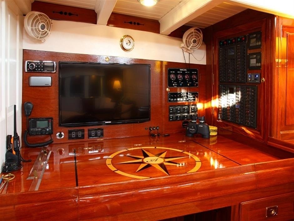 [29m-Yacht-AVENTURE]-10297-157.jpg