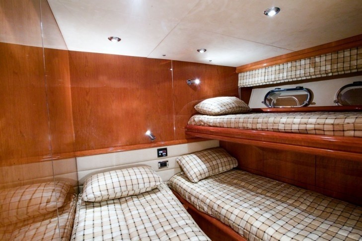 [29m-Yacht-MOLLY-MALONE]-1423-15.jpg