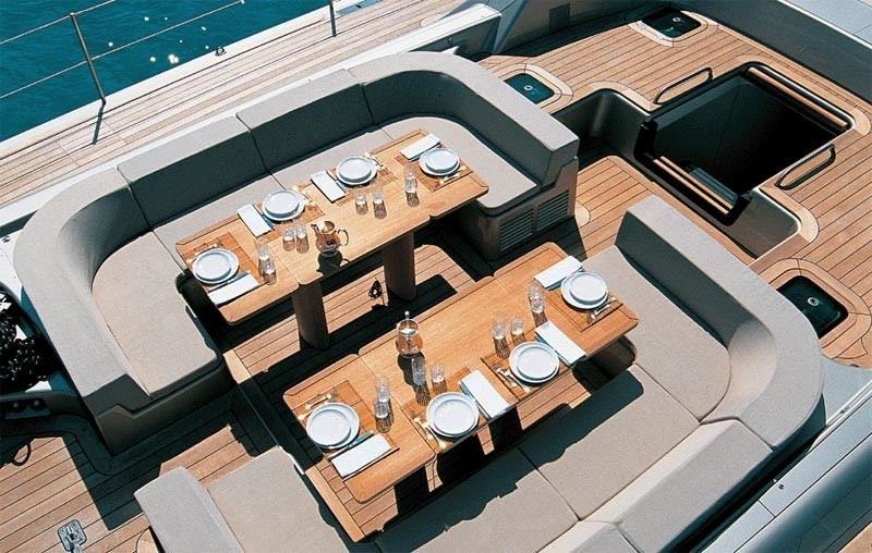 [30m-Yacht-DARK-SHADOW]-1405-79.jpg