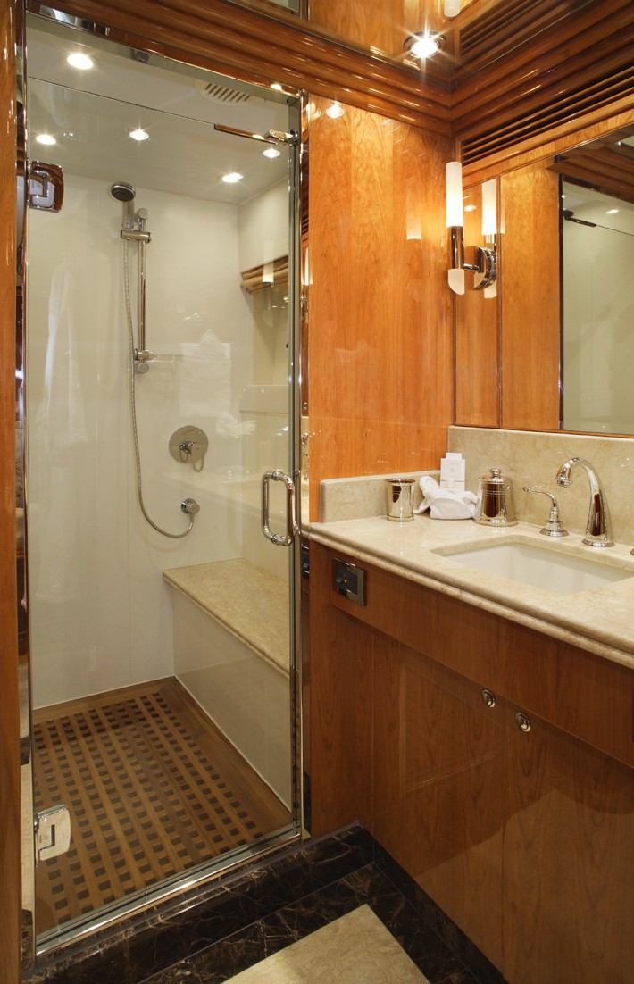[30m-Yacht-LA-DOLCE-VITA]-1748-160.jpg