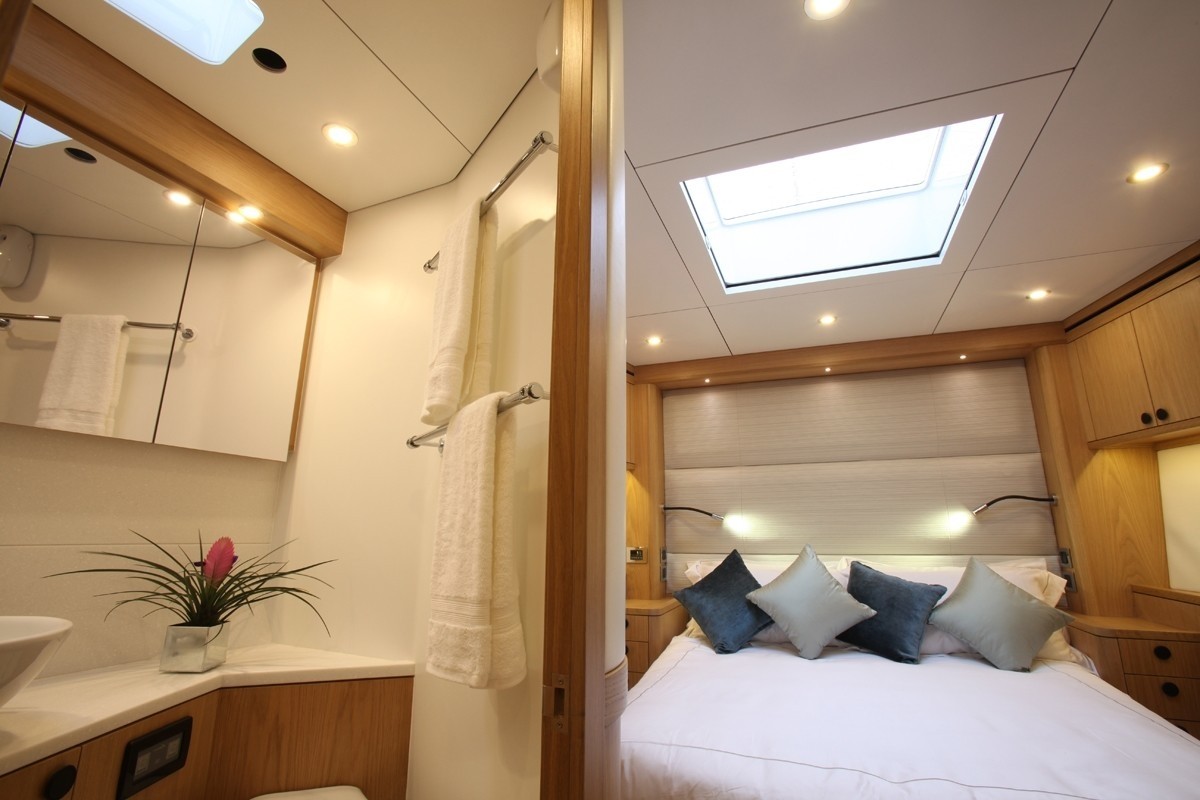 [30m-Yacht-LEOPARD-3]-1369-138.jpg