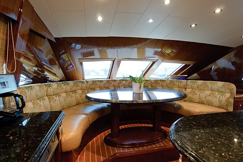 [30m-Yacht-LIMITLESS]-1130-146.jpg