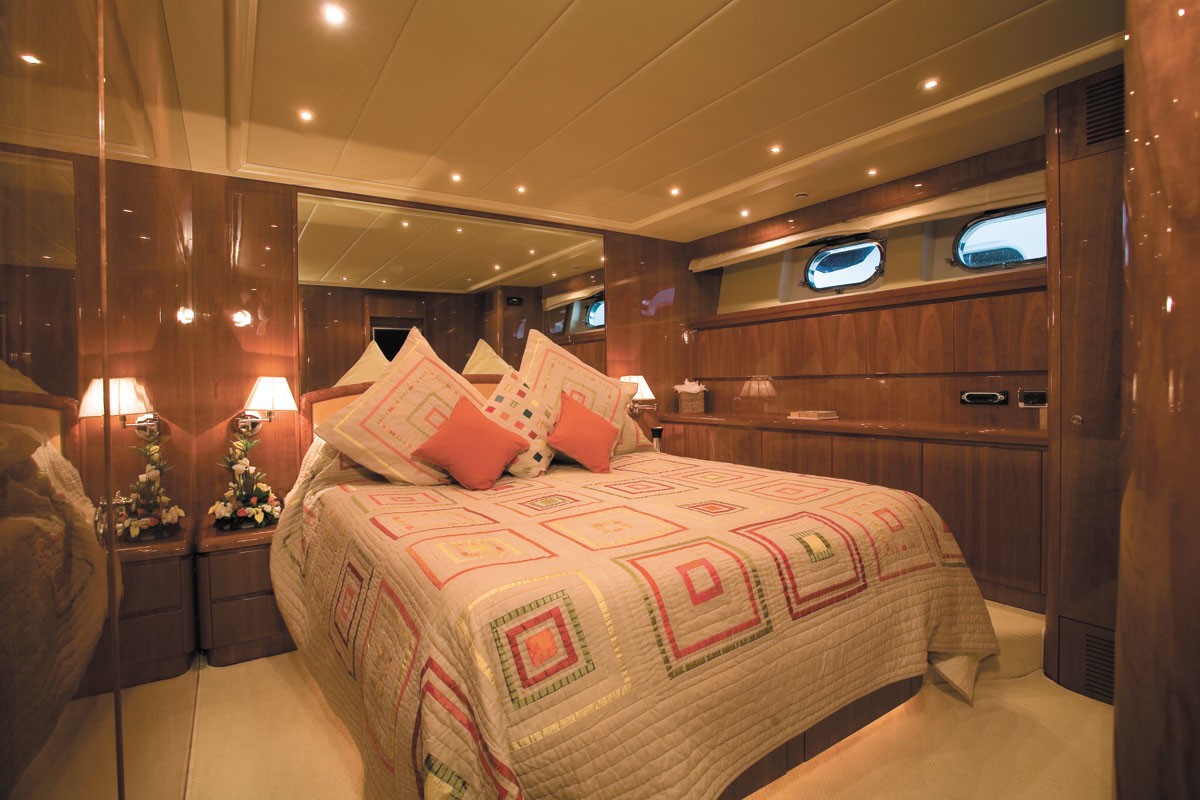 [30m-Yacht-POWDERMONKEY-OF-LONDON]-1326-167.jpg