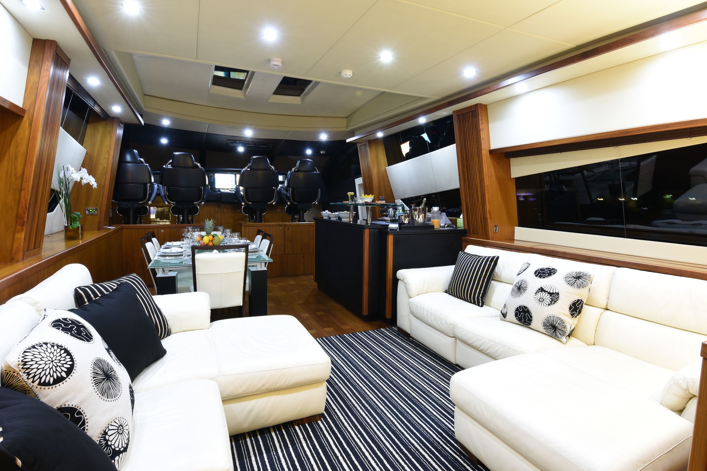[32m-Yacht-DOUBLE-D]-10241-131.jpg