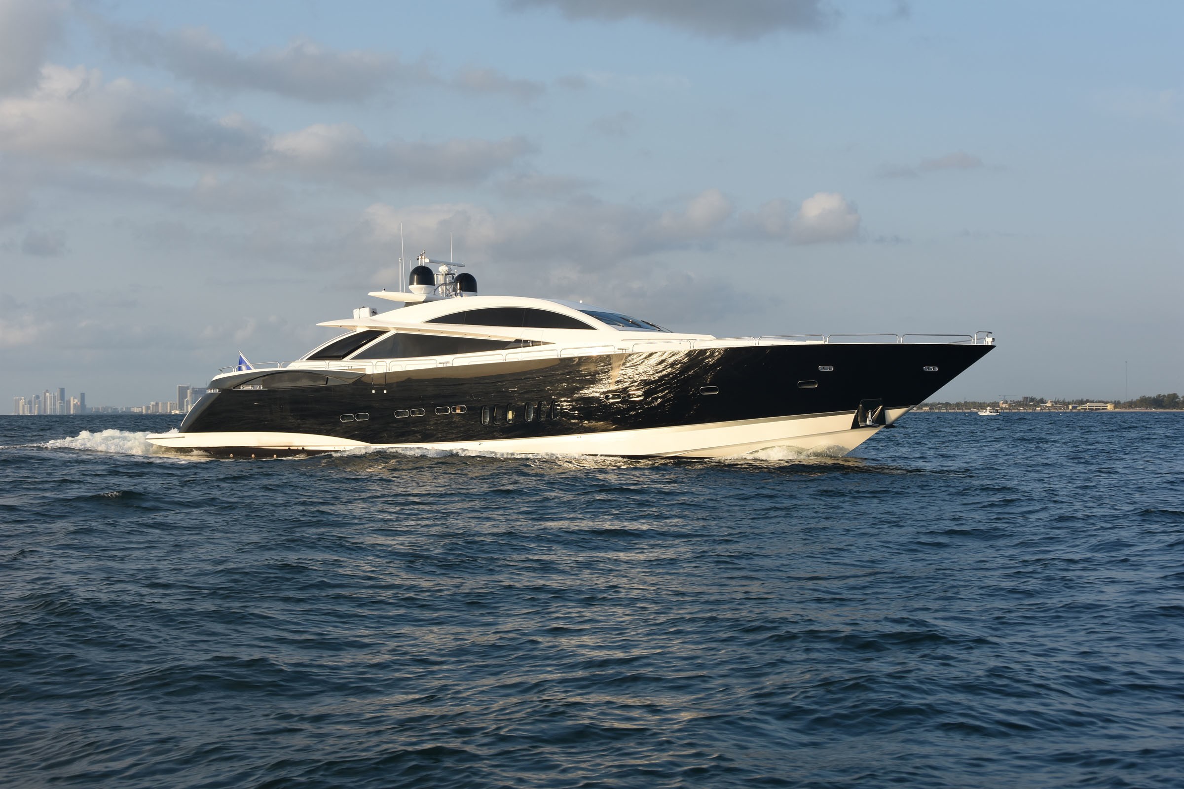[32m-Yacht-DOUBLE-D]-10241-21.jpg