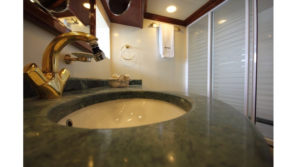 [32m-Yacht-DREAM-YACHT]-10019-171.jpg