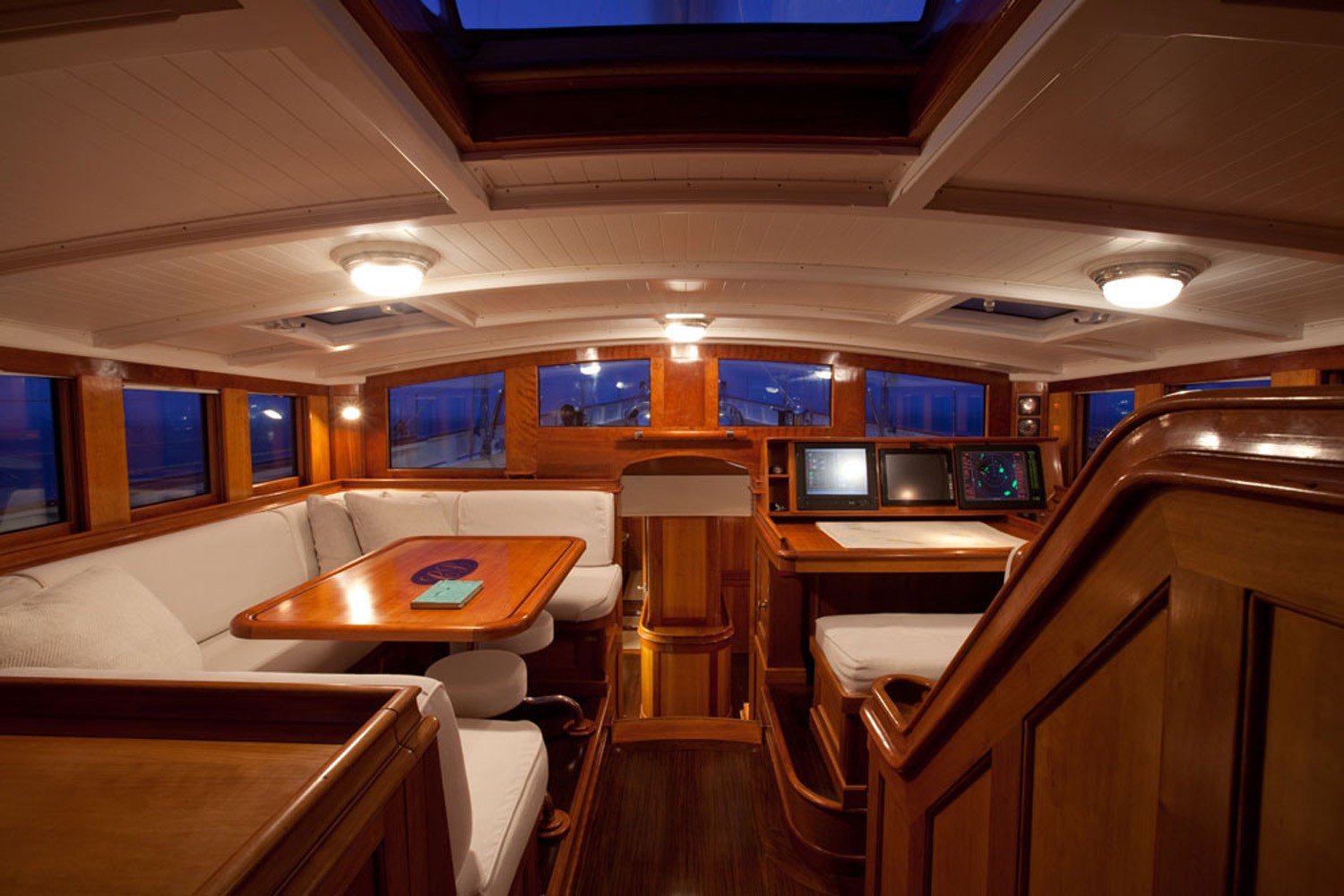 [32m-Yacht-EMMALINE]-1373-17.jpg