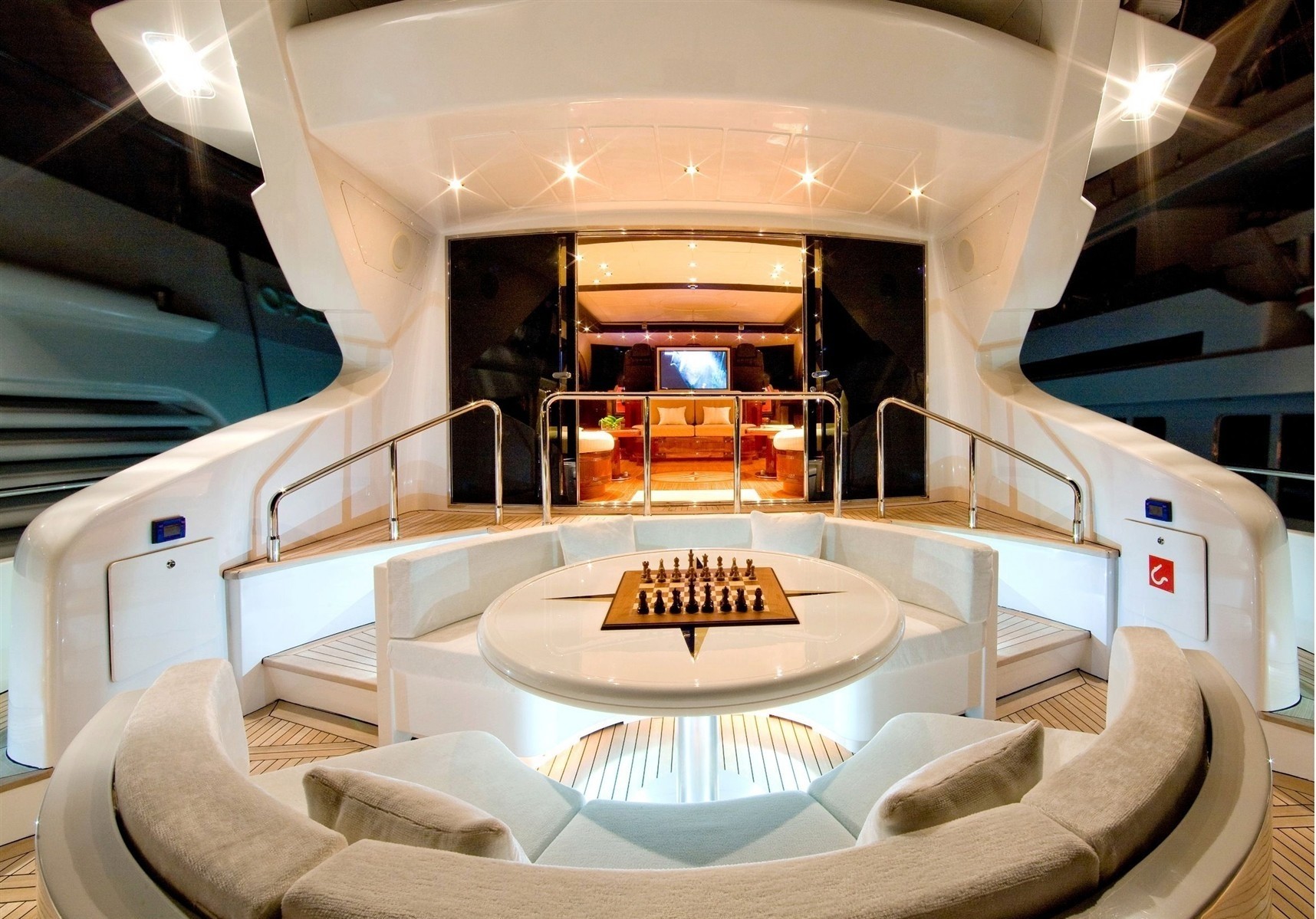 [32m-Yacht-HELLS-BELLS]-1184-156.jpg