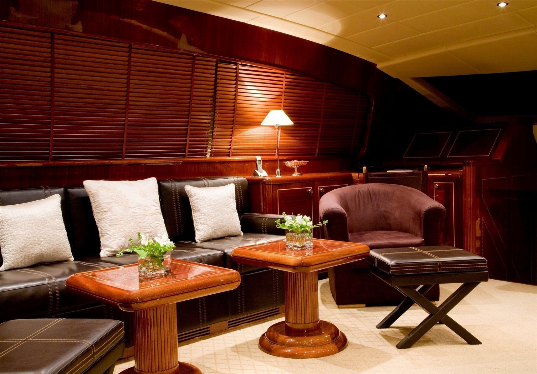 [32m-Yacht-HELLS-BELLS]-1184-20.jpg