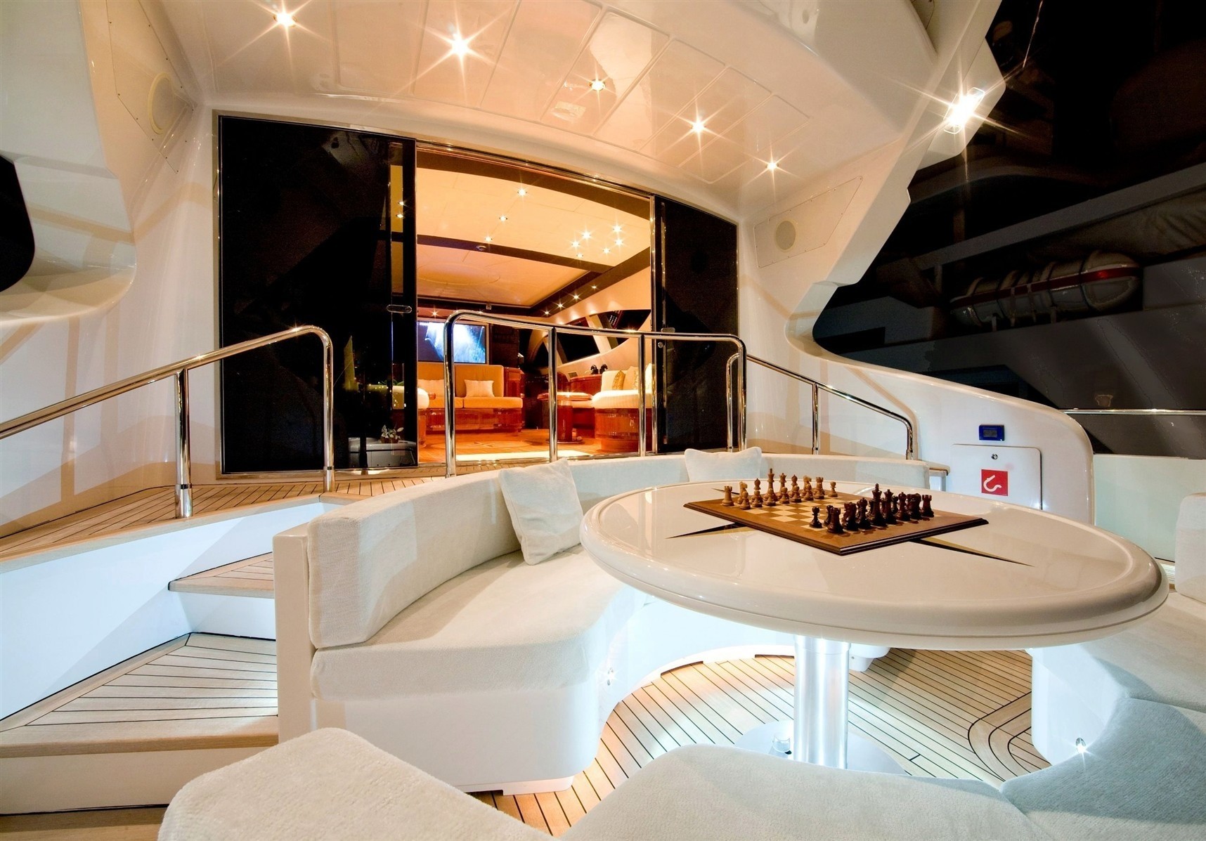 [32m-Yacht-HELLS-BELLS]-1184-58.jpg