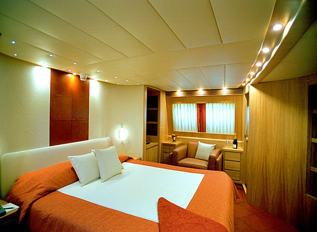 [32m-Yacht-LAYAZULA]-1199-103.jpg