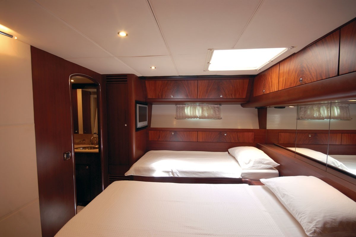 [32m-Yacht-ROSINANTE-OF-NOTIKA]-1387-163.jpg