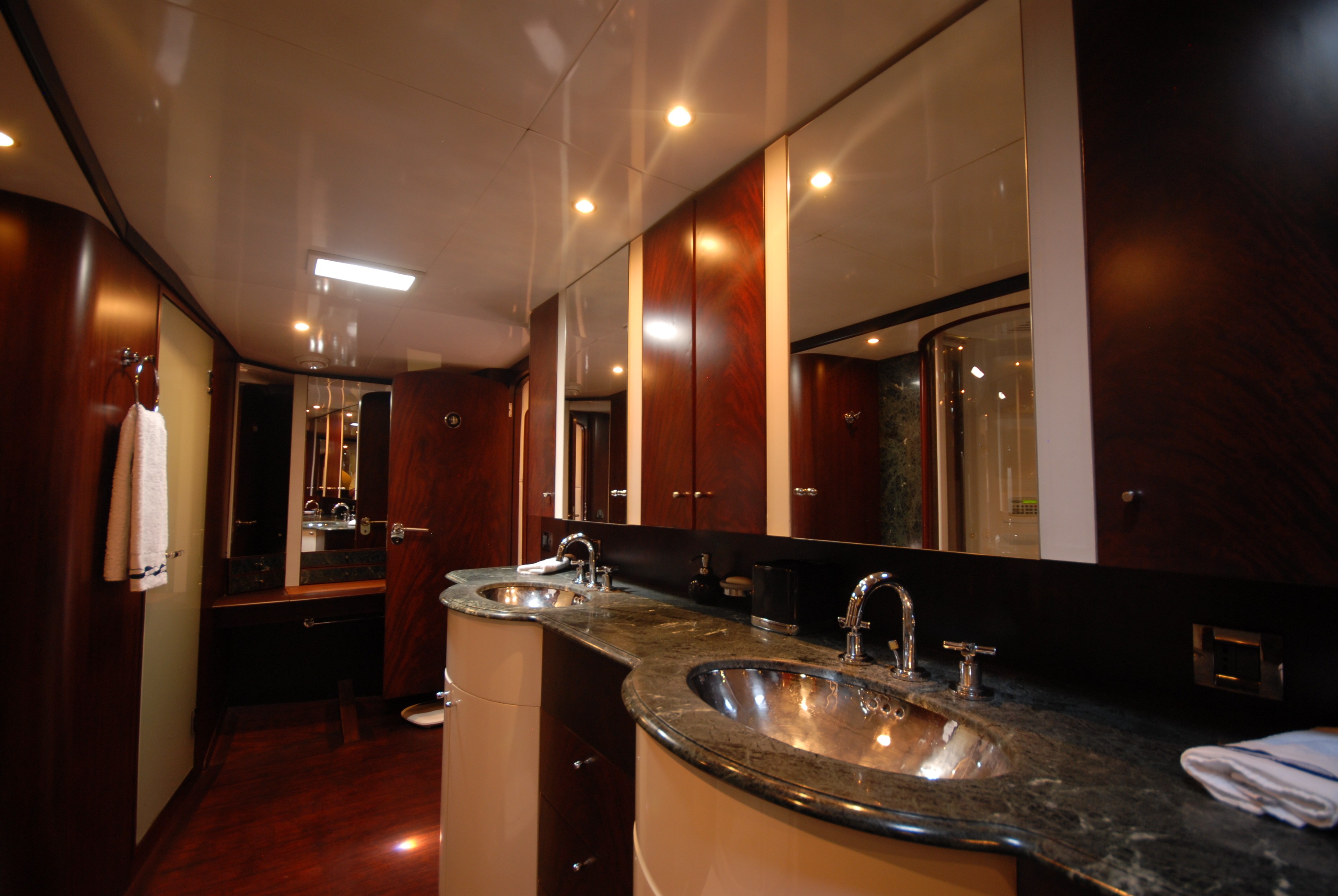 [32m-Yacht-ROSINANTE-OF-NOTIKA]-1387-24.jpg