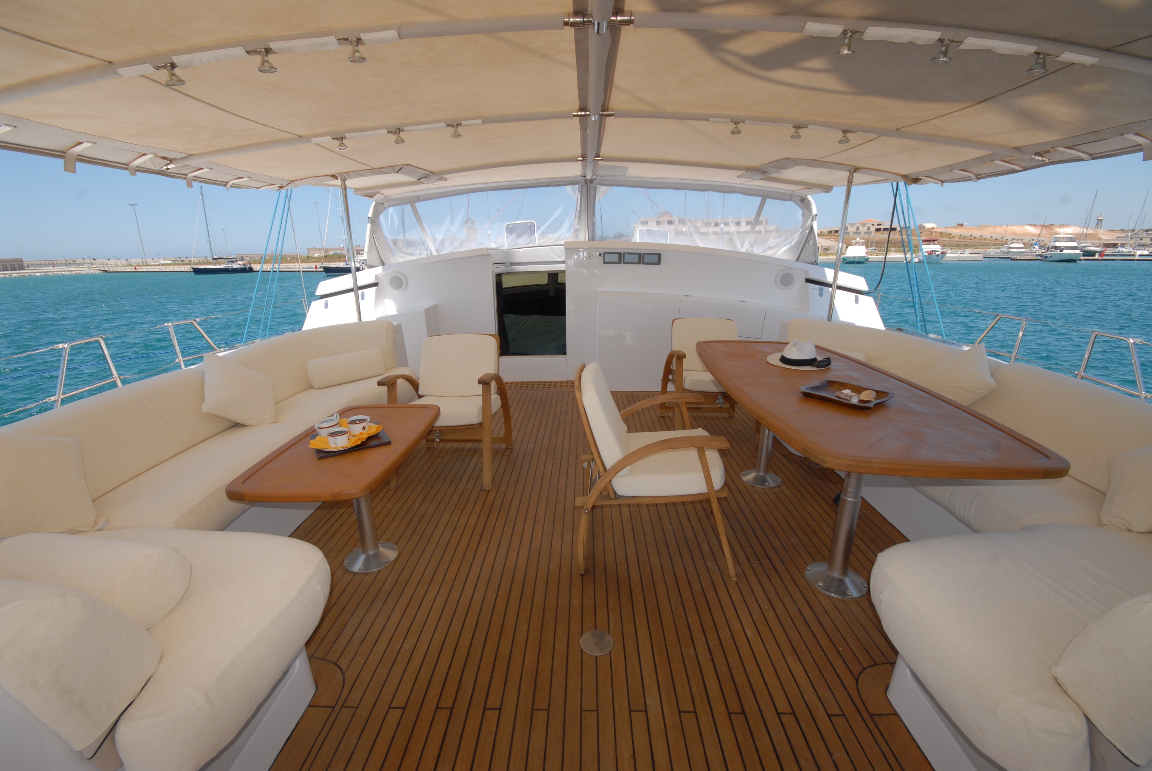 [32m-Yacht-ROSINANTE-OF-NOTIKA]-1387-85.jpg
