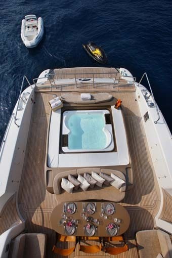 [32m-Yacht-SAMIRA]-1234-156.jpg