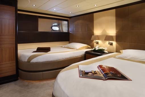 [32m-Yacht-SAMIRA]-1234-43.jpg