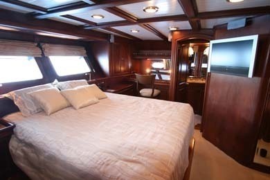 [33m-Yacht-SHANTI]-1760-28.jpg