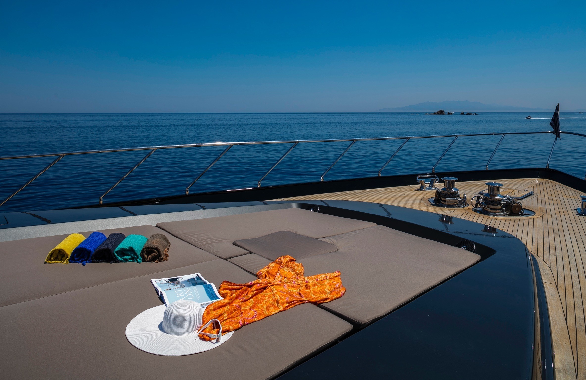 [34m-Yacht-SAINT]-1400-82.jpg