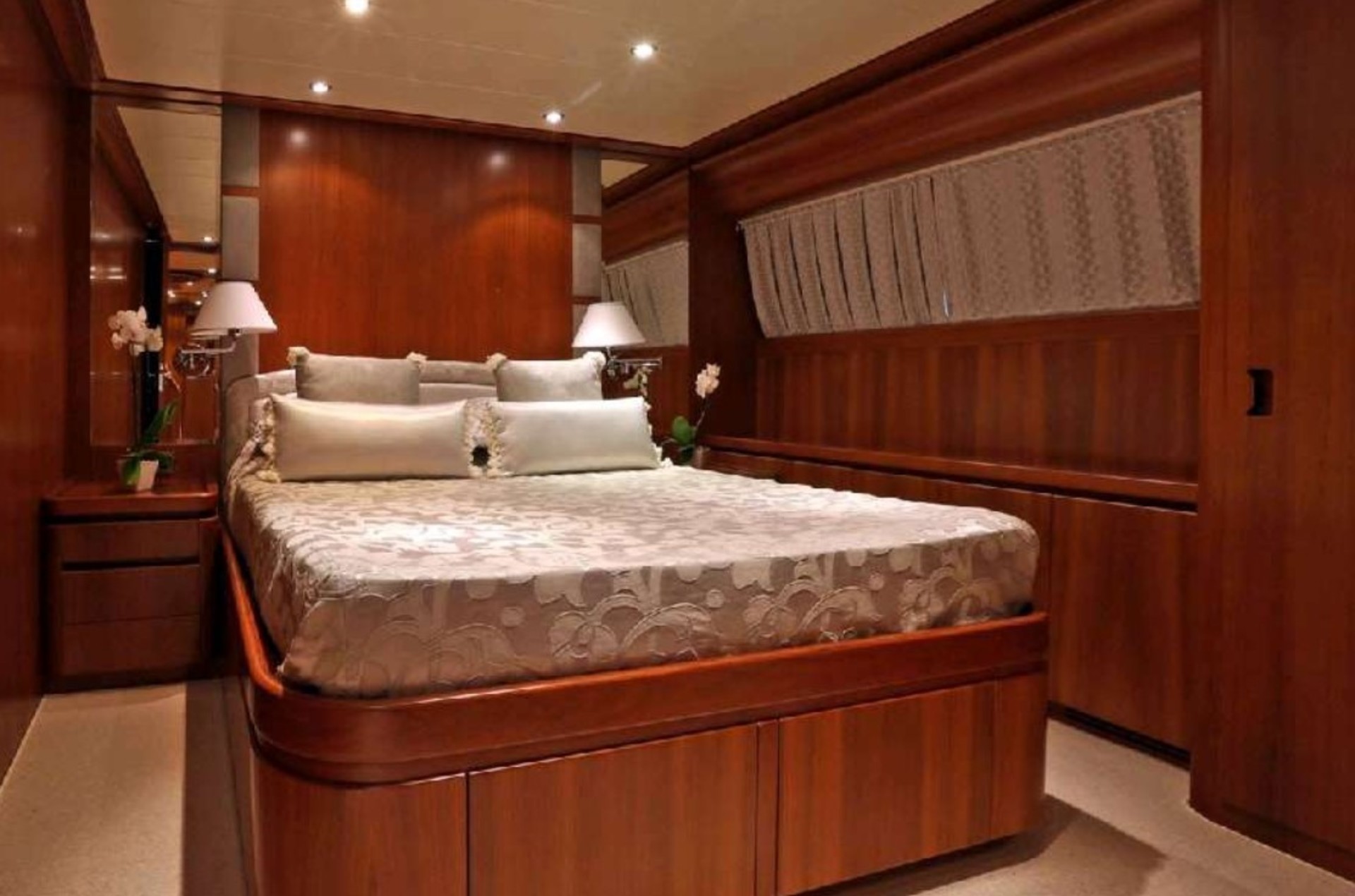 [34m-Yacht-SUMMER-DREAMS]-10203-154.jpg