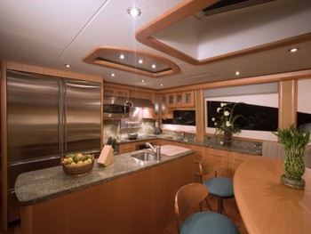 [35m-Yacht-LONG-AWEIGHTED]-1424-147.jpg
