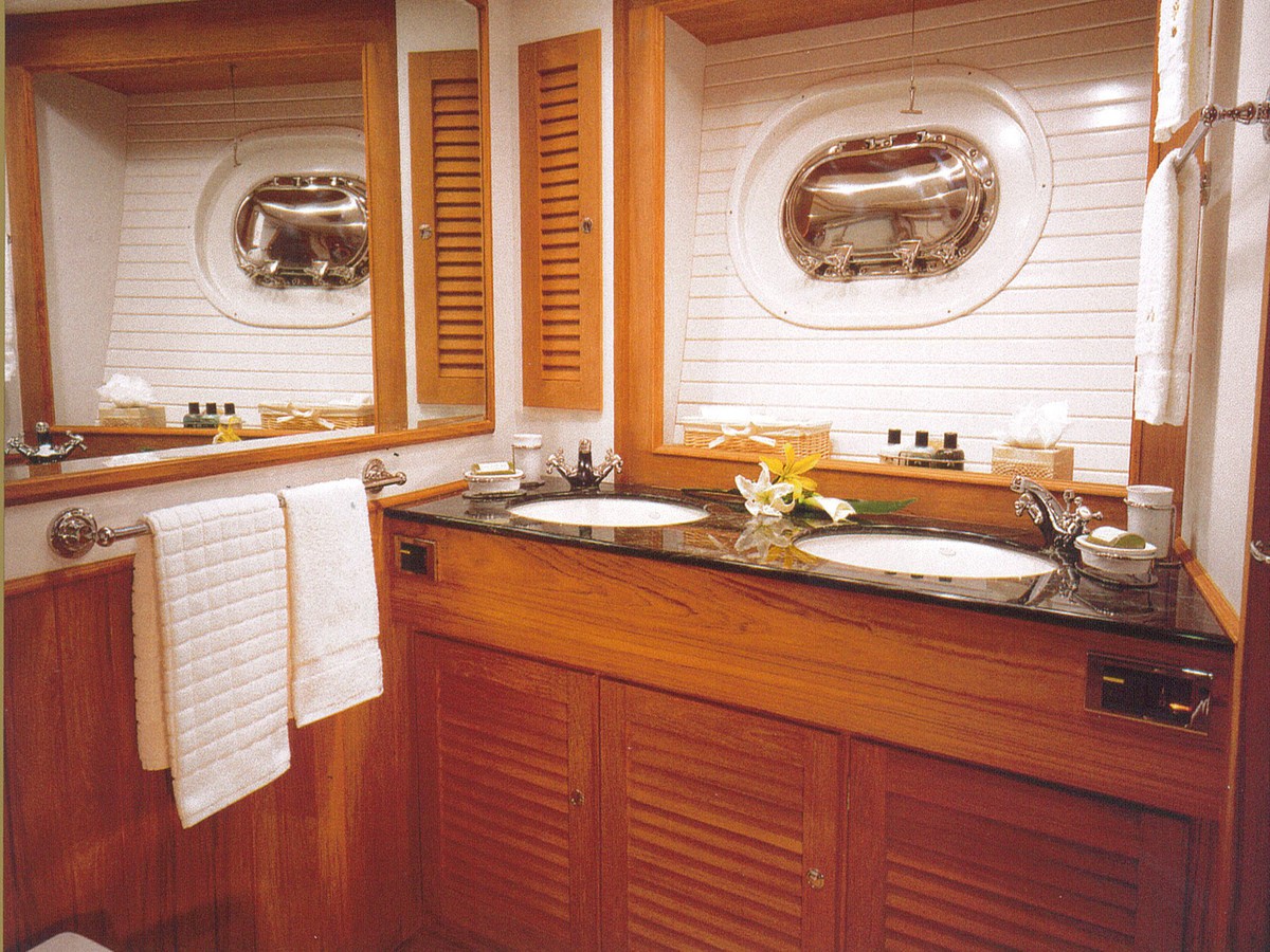 [35m-Yacht-MANUTARA]-10363-127.jpg