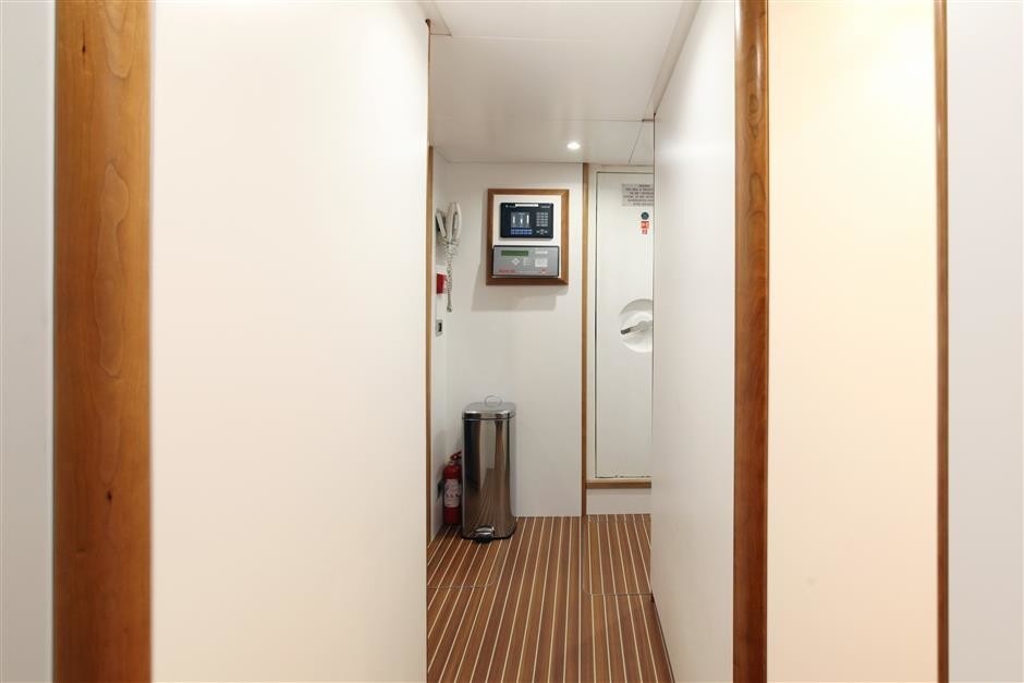 [35m-Yacht-MELANYA]-1367-106.jpg