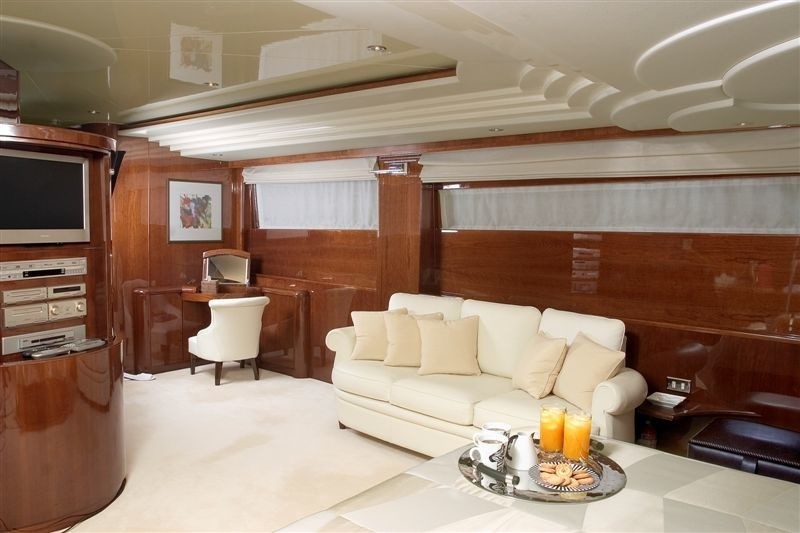 [36m-Yacht-LET-IT-BE]-1046-16.jpg