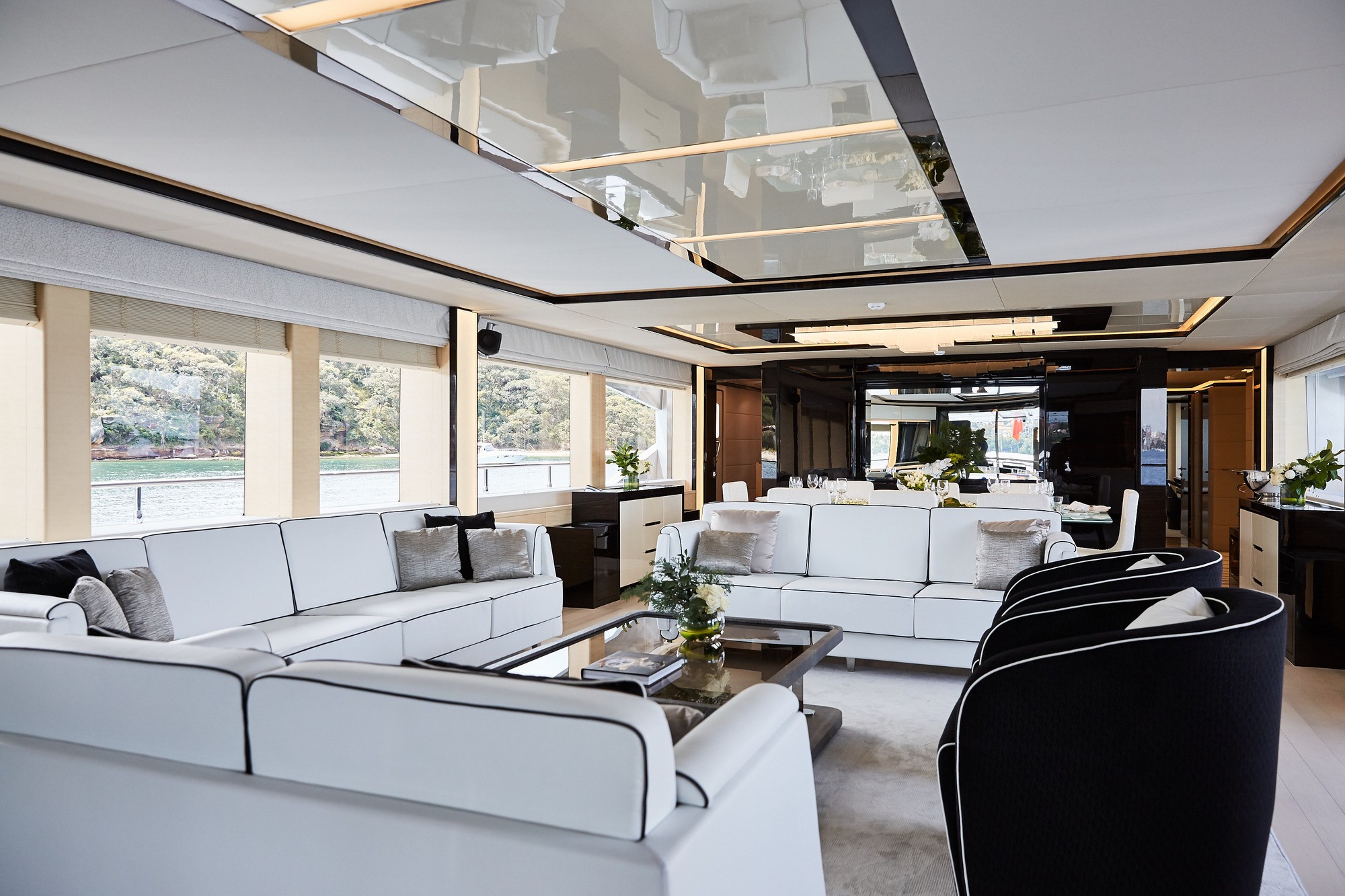 [37m-Yacht-GHOST-II]-10327-133.jpg